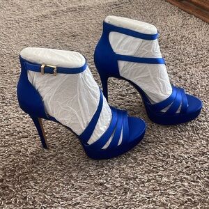 Jessica Simpson size 7 heels